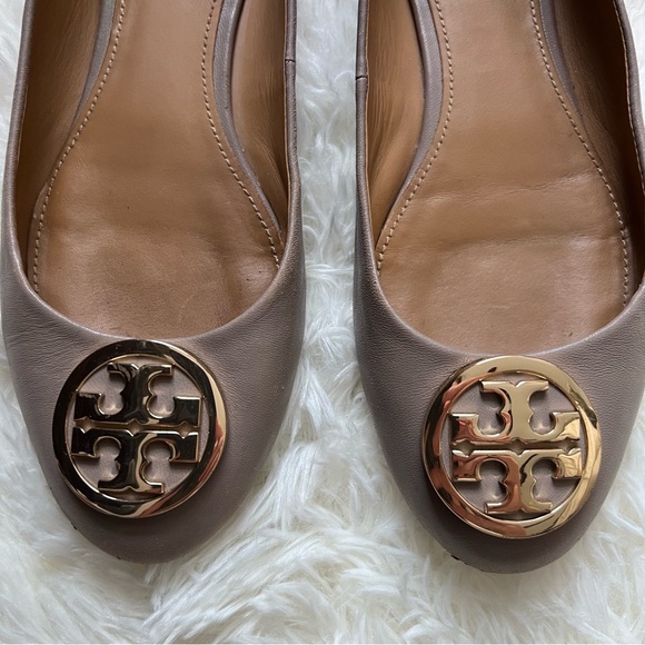 Tory Burch Nude Ballet Flats - Picture 7 of 7